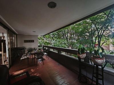Apartamento de 4 alcobas en venta en Loma De Los Parra, Medellín, 212 m² · foto 4 de 14