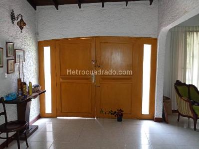 Casa de 5 alcobas en arriendo en Las Lomas, Medellín, 750 m² · foto 11 de 20