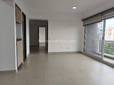 Apartamento de 2 alcobas en arriendo en Loma Del Escobero, Envigado, 93 m² · foto 4 de 18