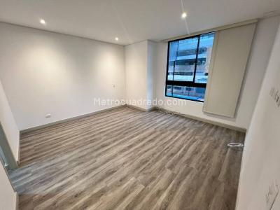 Apartaestudio en arriendo en Los Balsos, Medellín, 63 m² · foto 6 de 14