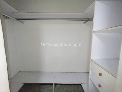 Apartamento en arriendo en Castropol, Medellín · foto 12 de 20