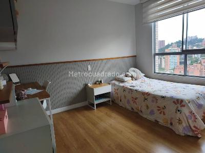 Apartamento de 3 alcobas en arriendo en El Poblado, Medellín, 140 m² · foto 11 de 19