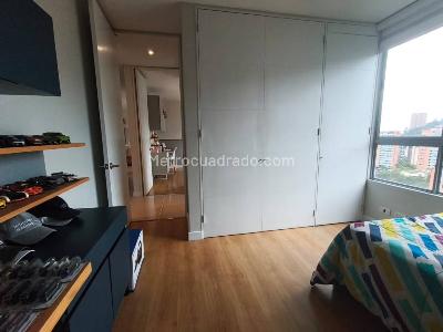 Apartamento de 3 alcobas en arriendo en El Poblado, Medellín, 140 m² · foto 15 de 19