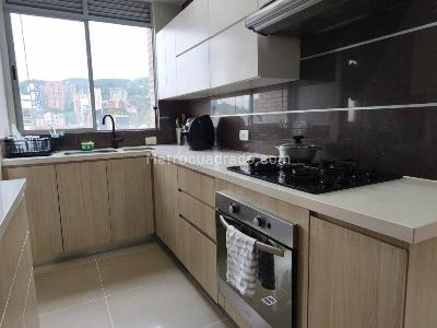 Apartamento de 3 alcobas en arriendo en El Poblado, Medellín, 140 m² · foto 5 de 19