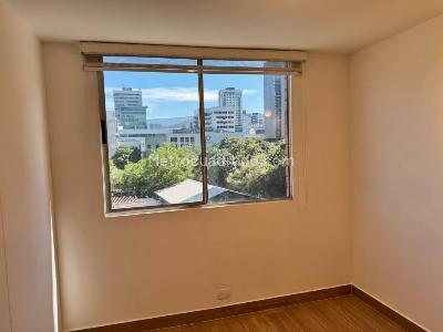 Apartamento de 3 alcobas en arriendo en Los Balsos, Medellín, 87 m² · foto 10 de 17