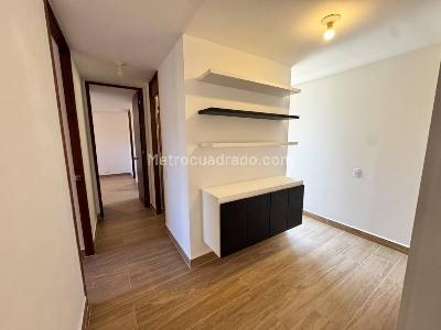 Apartamento de 3 alcobas en arriendo en Los Balsos, Medellín, 87 m² · foto 5 de 17