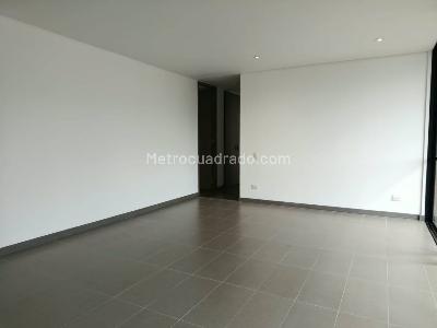 Apartamento de 3 alcobas en arriendo en Loma De Las Brujas, Envigado, 105 m² · foto 5 de 15