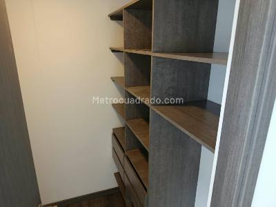 Apartamento de 3 alcobas en arriendo en Loma De Las Brujas, Envigado, 105 m² · foto 8 de 15