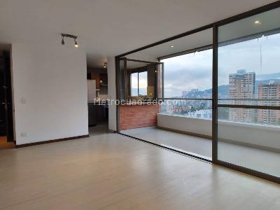 Apartamento de 2 alcobas en arriendo en Los Balsos, Medellín, 87 m² · foto 3 de 18