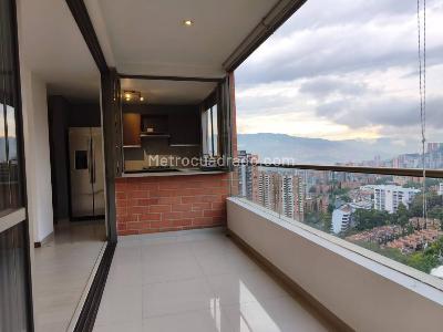 Apartamento de 2 alcobas en arriendo en Los Balsos, Medellín, 87 m² · foto 4 de 18