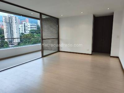 Apartamento de 2 alcobas en arriendo en Los Balsos, Medellín, 87 m² · foto 5 de 18