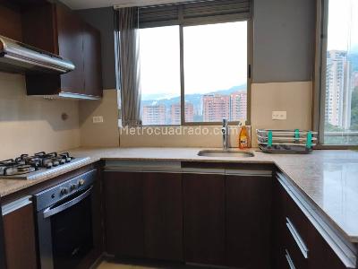 Apartamento de 2 alcobas en arriendo en Los Balsos, Medellín, 87 m² · foto 6 de 18