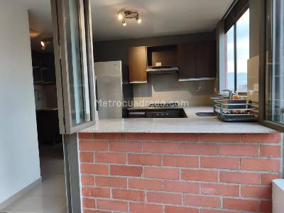 Apartamento de 2 alcobas en arriendo en Los Balsos, Medellín, 87 m² · foto 7 de 18
