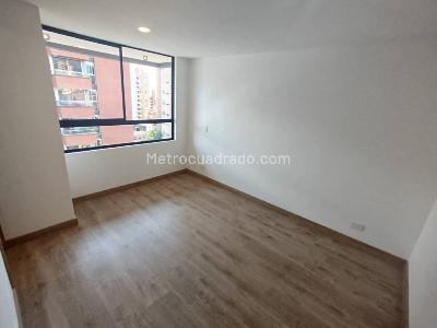 Apartamento en arriendo en Laureles, Medellín · foto 5 de 17