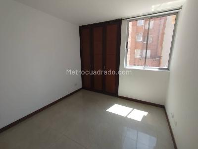 Apartamento en arriendo en Laureles, Medellín · foto 10 de 18