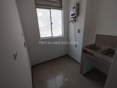 Apartamento en arriendo en Laureles, Medellín · foto 6 de 18