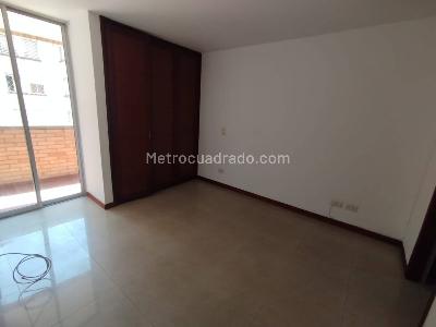 Apartamento en arriendo en Laureles, Medellín · foto 7 de 18