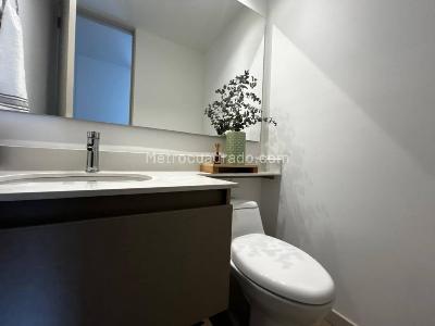 Apartamento de 3 alcobas en venta en Loma Del Chocho, Envigado, 126 m² · foto 10 de 20