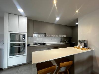 Apartamento de 3 alcobas en venta en Loma Del Chocho, Envigado, 126 m² · foto 8 de 20