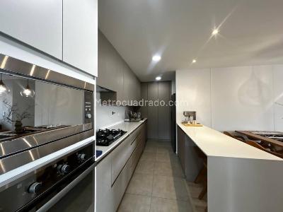 Apartamento de 3 alcobas en venta en Loma Del Chocho, Envigado, 126 m² · foto 9 de 20