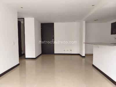 Apartaestudio en arriendo en Los Balsos, Medellín, 56 m² · foto 4 de 14