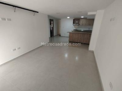 Apartamento de 2 alcobas en arriendo en Campo Amor, Medellín, 65 m² · foto 2 de 13