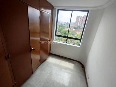 Apartamento de 3 alcobas en arriendo en Suramericana, Medellín, 120 m² · foto 11 de 14