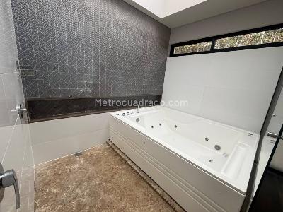 Casa de 4 alcobas en arriendo en Rionegro, Rionegro · foto 13 de 20