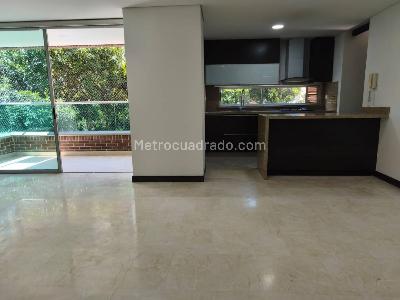 Apartment for rent in Santa Maria De Los Angeles, Medellín