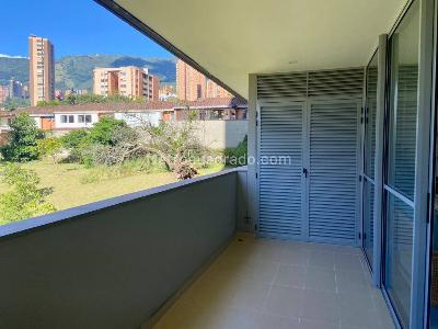 Apartamento de 1 alcoba en venta en Los Balsos, Medellín, 66 m² · foto 4 de 12
