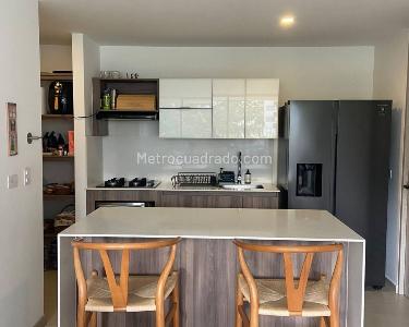 Apartamento de 1 alcoba en venta en Los Balsos, Medellín, 66 m² · foto 5 de 12