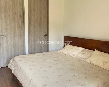 Apartamento de 1 alcoba en venta en Los Balsos, Medellín, 66 m² · foto 8 de 12