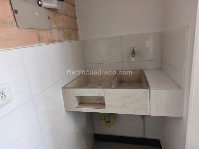 Apartamento de 2 alcobas en arriendo en Loma De Los Parra, Medellín, 55 m² · foto 12 de 15