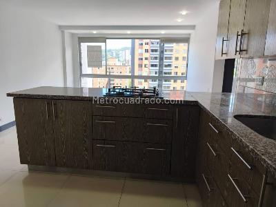 Apartamento de 2 alcobas en arriendo en Loma De Los Parra, Medellín, 55 m² · foto 3 de 15