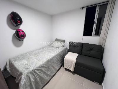 Apartamento de 2 alcobas en venta en Cabecera San Antonio De Prado, Medellín, 48 m² · foto 16 de 19