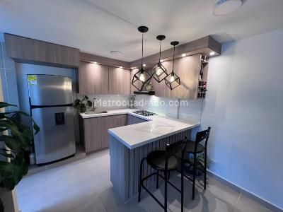 Apartamento de 2 alcobas en venta en Cabecera San Antonio De Prado, Medellín, 48 m² · foto 2 de 19