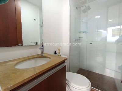 Apartamento de 2 alcobas en venta en Loma Del Barro, Envigado, 66 m² · foto 11 de 17