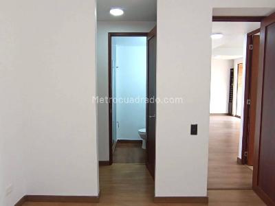 Apartamento de 2 alcobas en venta en Loma Del Barro, Envigado, 66 m² · foto 14 de 17