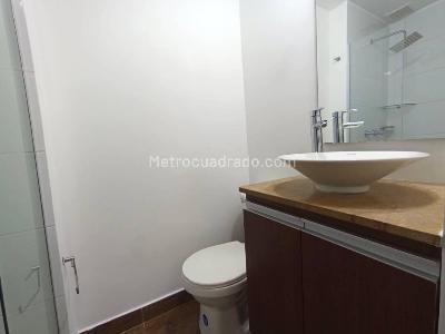 Apartamento de 2 alcobas en venta en Loma Del Barro, Envigado, 66 m² · foto 16 de 17