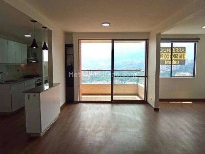 Apartamento de 2 alcobas en venta en Loma Del Barro, Envigado, 66 m² · foto 4 de 17