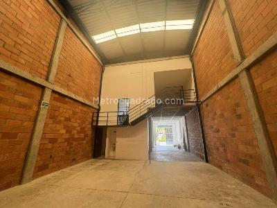 Warehouse for rent in Sajonia, Rionegro