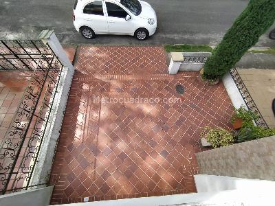 Casa de 4 alcobas en venta en Piedra Pintada, Ibagué, 160 m² · foto 2 de 19