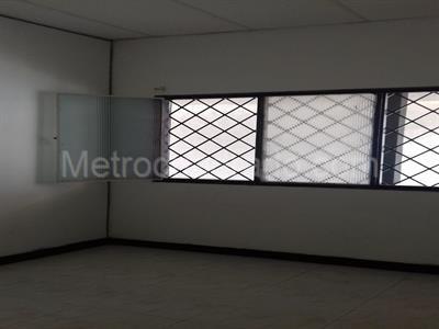 Casa de 5 alcobas en venta en Santropel, Ibagué, 681 m² · foto 9 de 20
