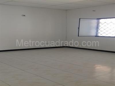 Casa de 5 alcobas en venta en Santropel, Ibagué, 681 m² · foto 2 de 20