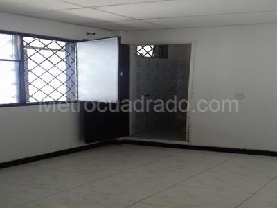 Casa de 5 alcobas en venta en Santropel, Ibagué, 681 m² · foto 3 de 20