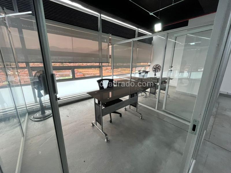 Oficina en Arriendo, Centro comercial ACQUA, Ibagué - Más