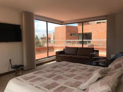 Apartamento de 4 alcobas en venta en Bosque De Pino, Bogotá, 286 m² · foto 10 de 16