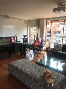 Apartamento de 4 alcobas en venta en Bosque De Pino, Bogotá, 286 m² · foto 2 de 16