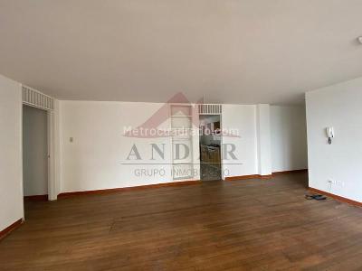 Apartamento de 3 alcobas en venta en Centro, Ibagué, 153 m² · foto 3 de 17