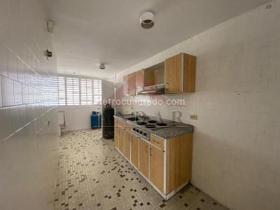 Apartamento de 3 alcobas en venta en Centro, Ibagué, 153 m² · foto 4 de 17